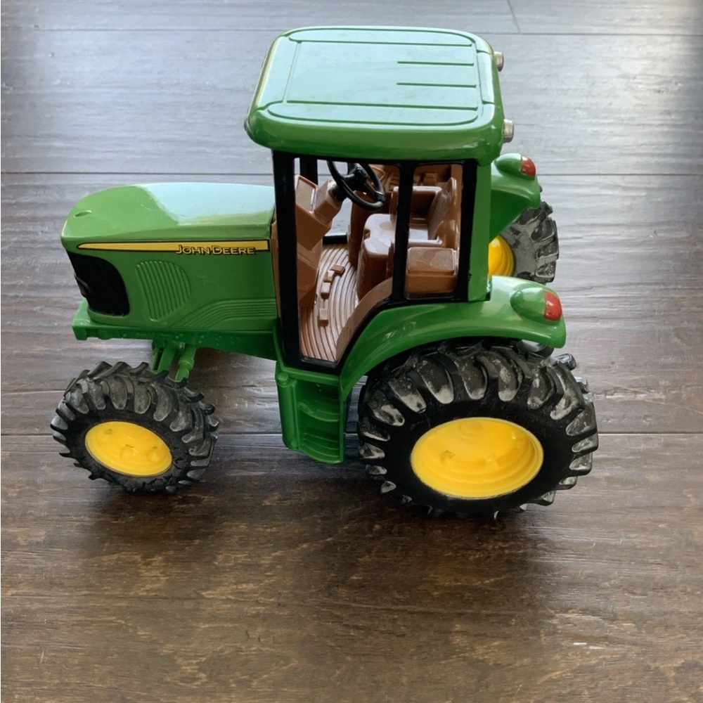 Ertl John Deere Plastic & Diecast Green Tractor - 8” long